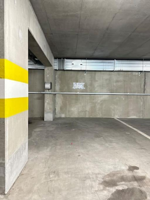 Huoneisto Juna Aseman Vieressae Apartment วานตา ภายนอก รูปภาพ